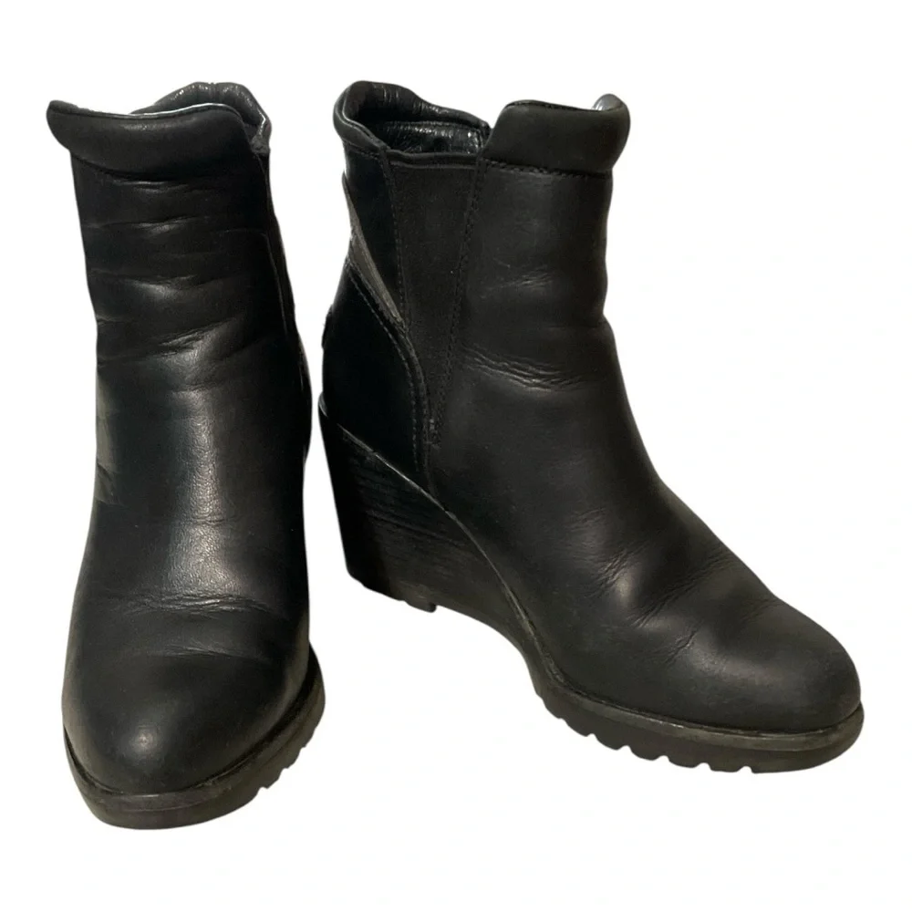 Sorrel After Hours Chelsea Wedge Boots Size 6